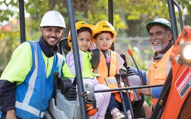 Digger Day fun in Ōwairaka