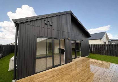 9 Bittern Road – image 1 of 3