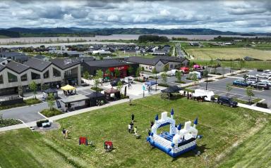 Lakeside Spring Information Day draws a crowd
