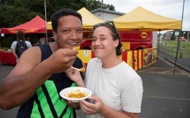 Ōwairaka Food Truck Night Brings the Community Together